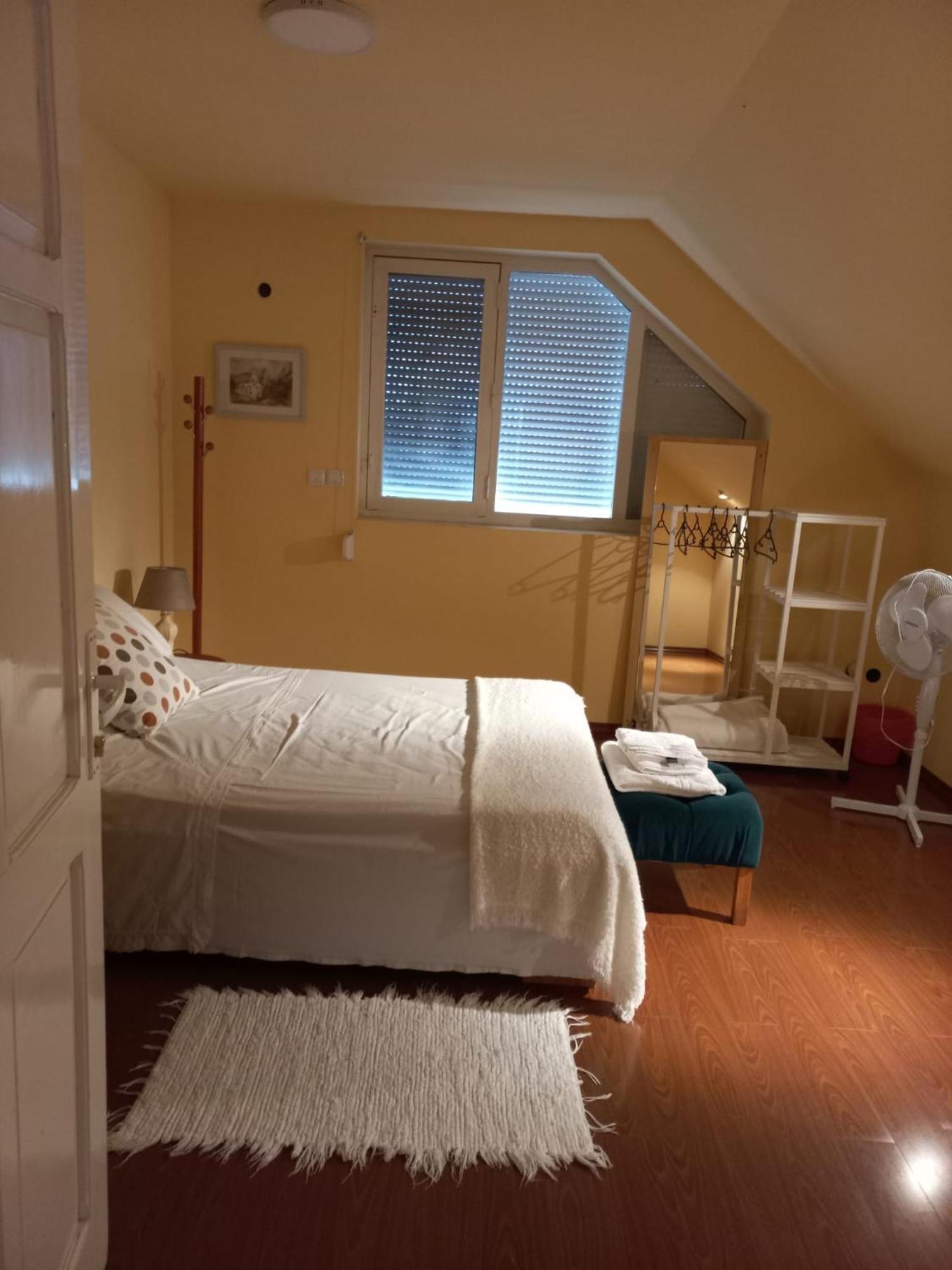Cosy Bedroom For 2 With Balcony In A Family Villa Turnu Măgurele Eksteriør billede